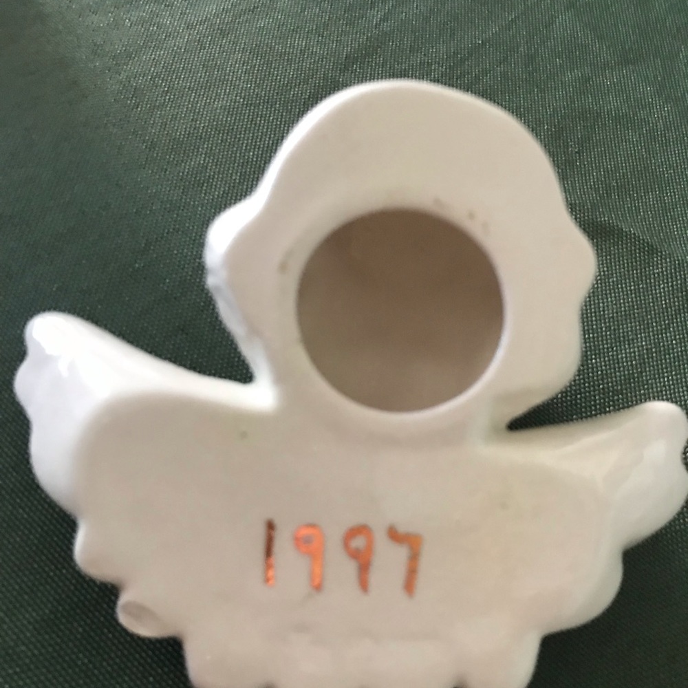 Angel Figure - Picture 3 of 4
